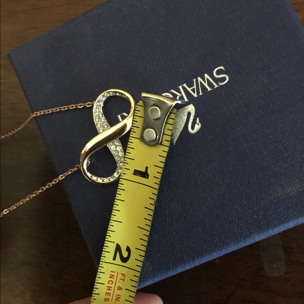 SOLD! Swarovski infinity rose gold necklace - Picture 5 of 5